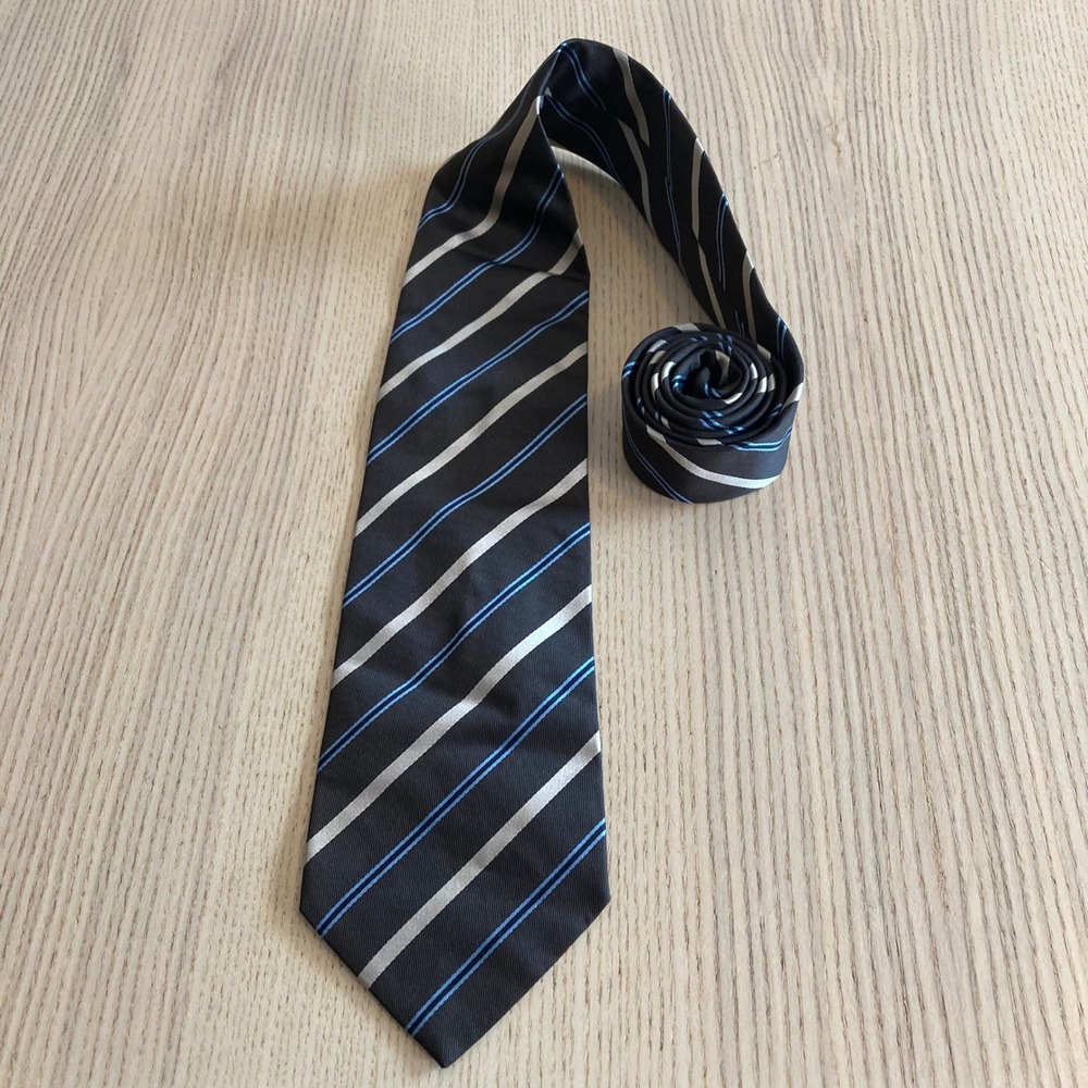 Banana Republic Necktie Mens OS Black Blue Silver Striped Silk Classic Ribbed